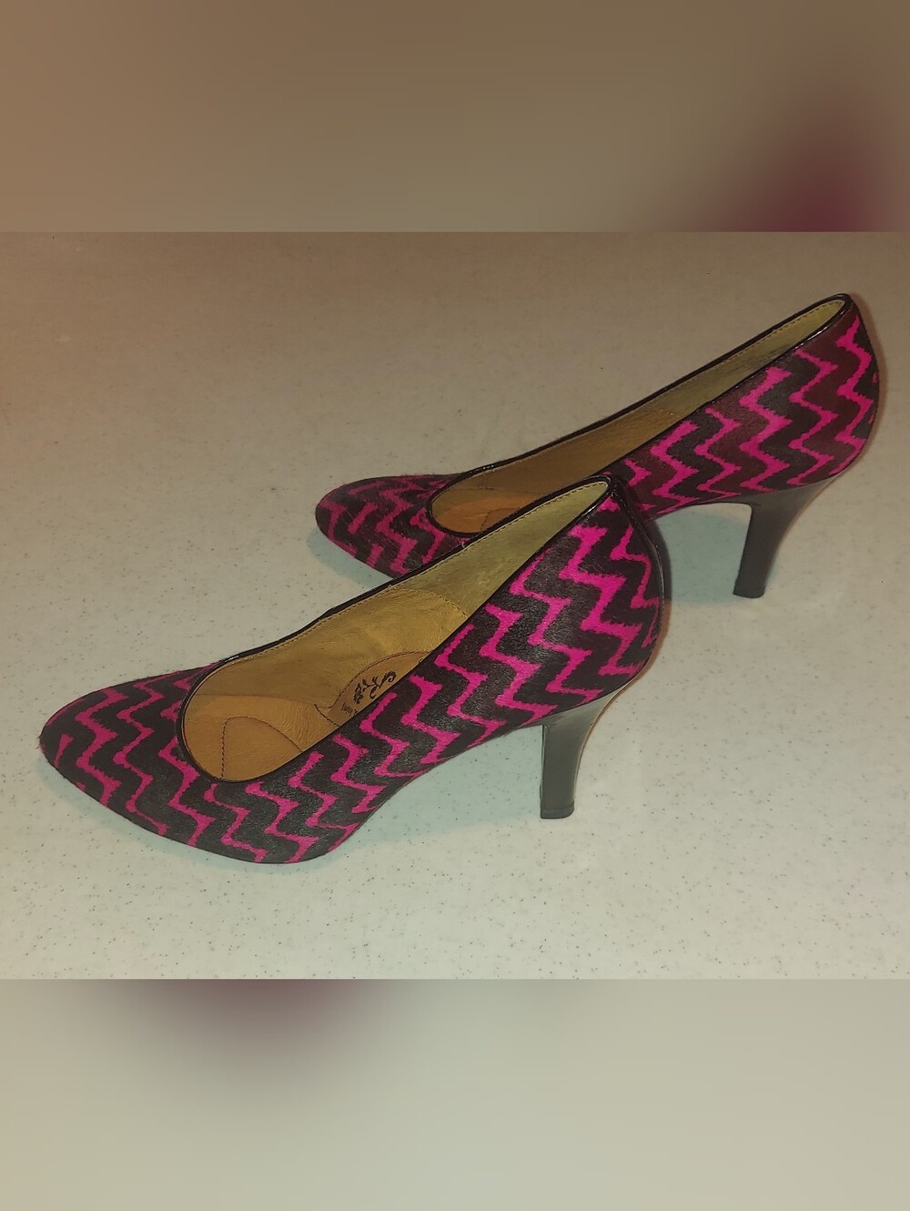 Sofft Moselle Chevron Calf Hair  Pink Black Patent  Leather Pump Heels Size 9.5